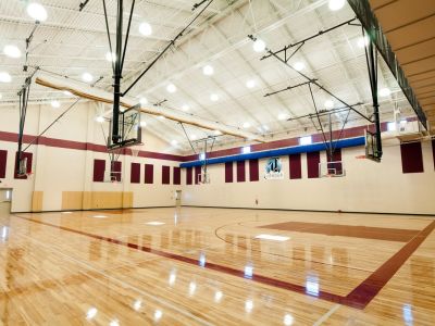 The Currituck Family YMCA backetball court